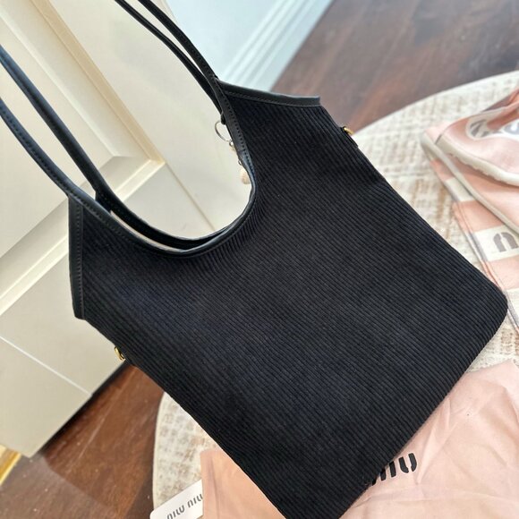 Miu Miu Ivy Suede Bag Black - Picture 8 of 9